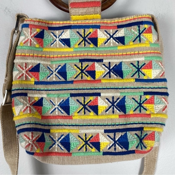 Lulu Canvas Handbag Boho Wooden Handles Aztec Print Multicolor with Strap - Picture 2 of 7